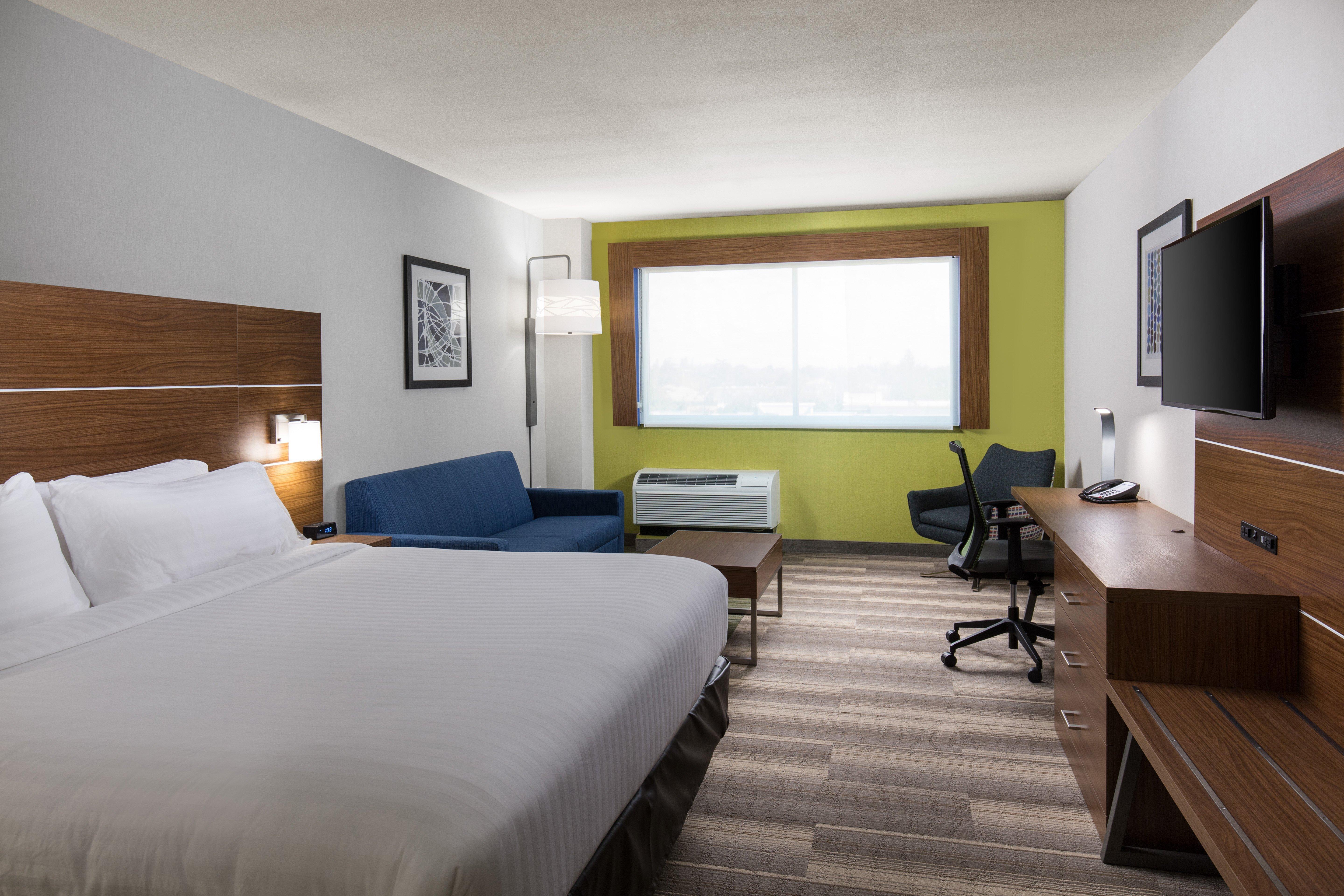 Holiday Inn Express Visalia-Sequoia Gateway Area By Ihg Exterior photo