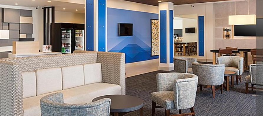 Holiday Inn Express Visalia-Sequoia Gateway Area By Ihg Exterior photo