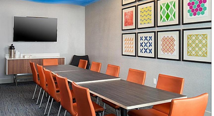 Holiday Inn Express Visalia-Sequoia Gateway Area By Ihg Exterior photo